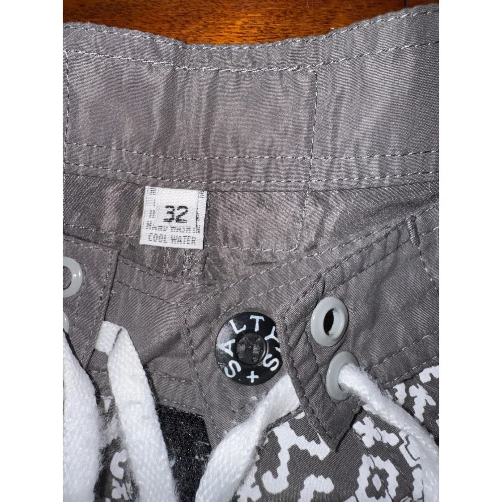 Salty's Mens Board Shorts Size‎ 32 Gray White Geometric Print Pockets